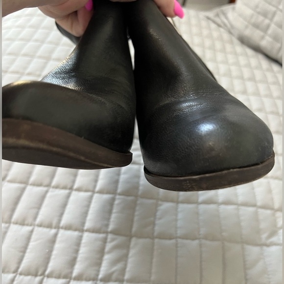 Lucky Brand Women’s Banterr2 Leather Booties - Picture 4 of 5